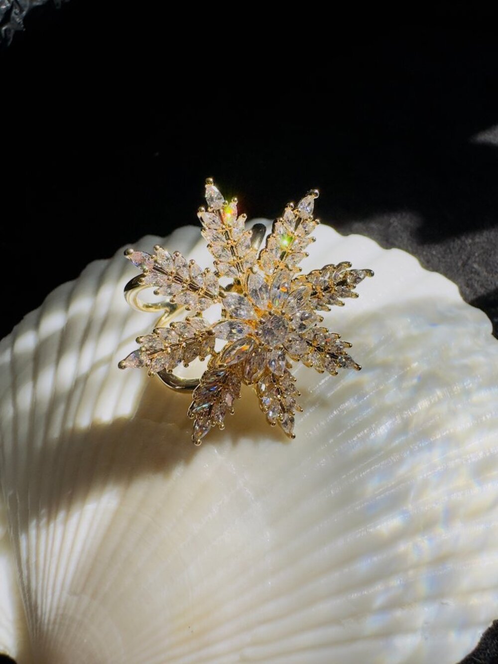 Sparkling CZ Snowflake Scarf Ring Gold Tone 2-in-1
